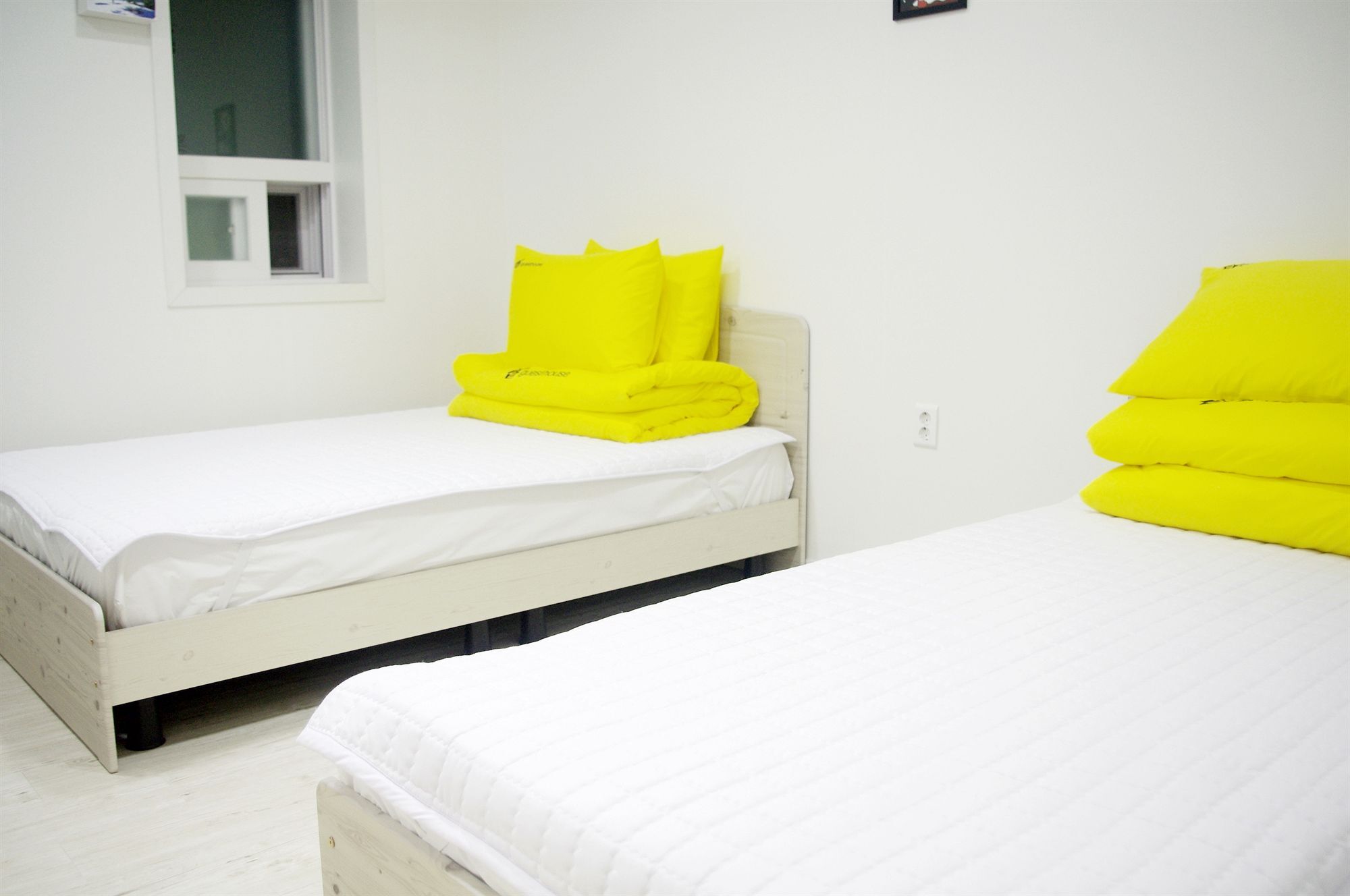 24 Guesthouse Йосу Екстер'єр фото