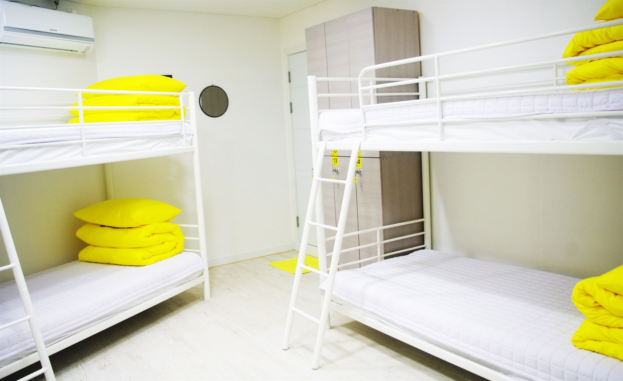 24 Guesthouse Йосу Екстер'єр фото