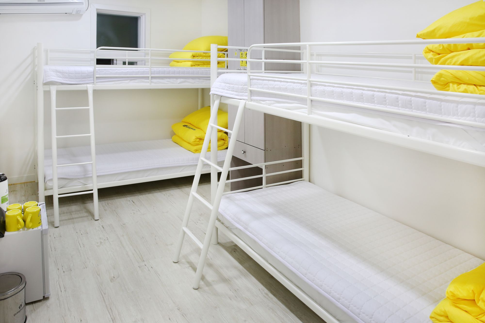 24 Guesthouse Йосу Екстер'єр фото