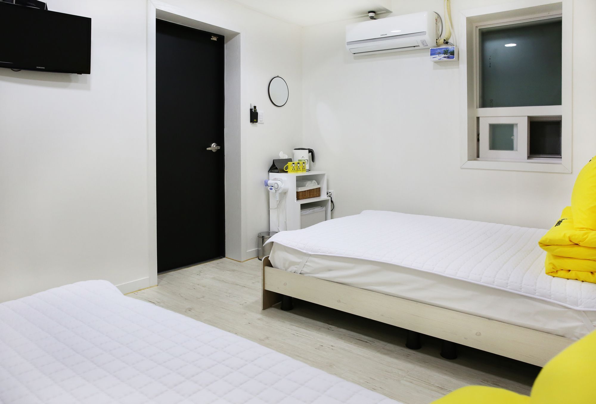 24 Guesthouse Йосу Екстер'єр фото