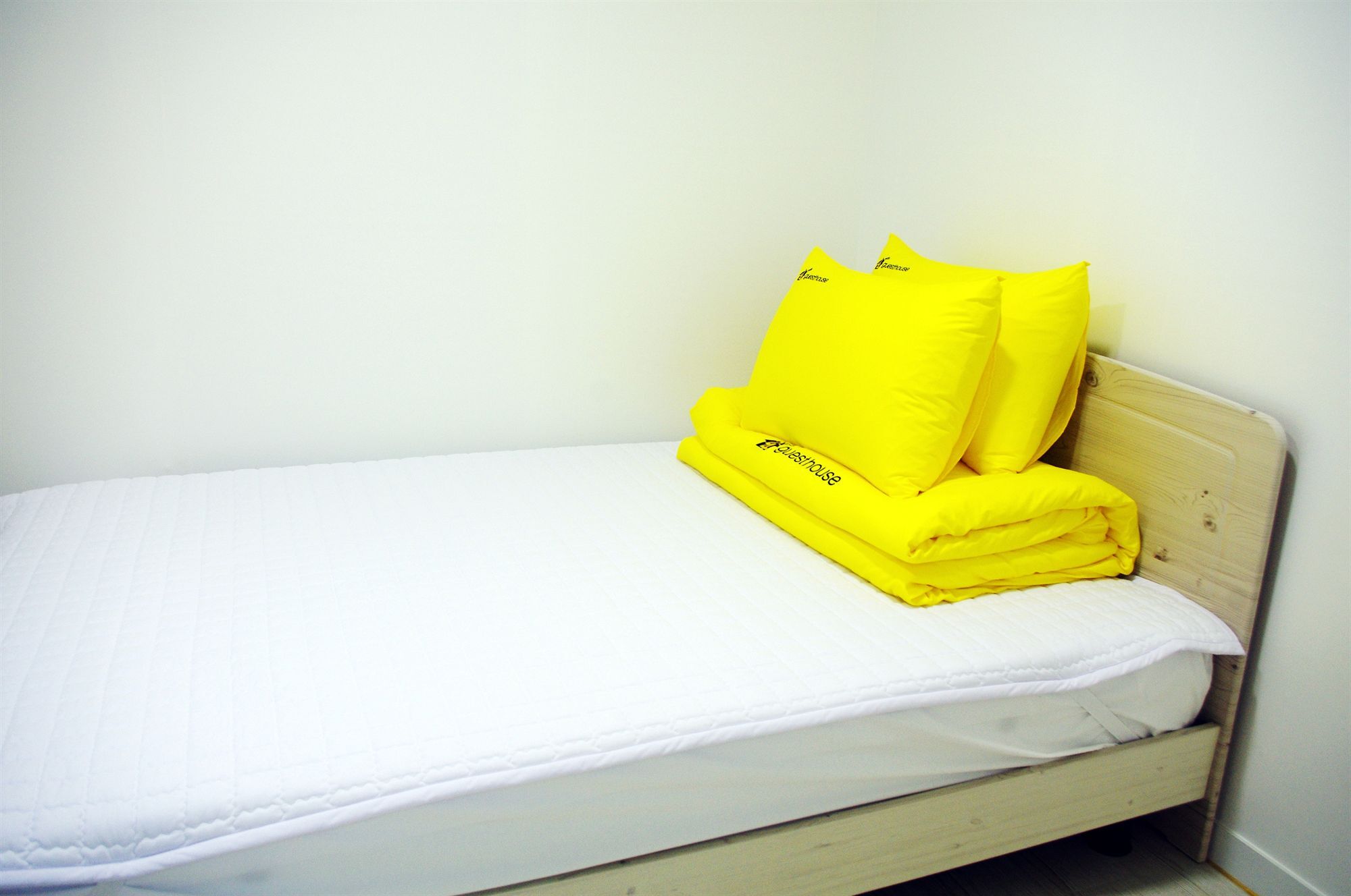 24 Guesthouse Йосу Екстер'єр фото