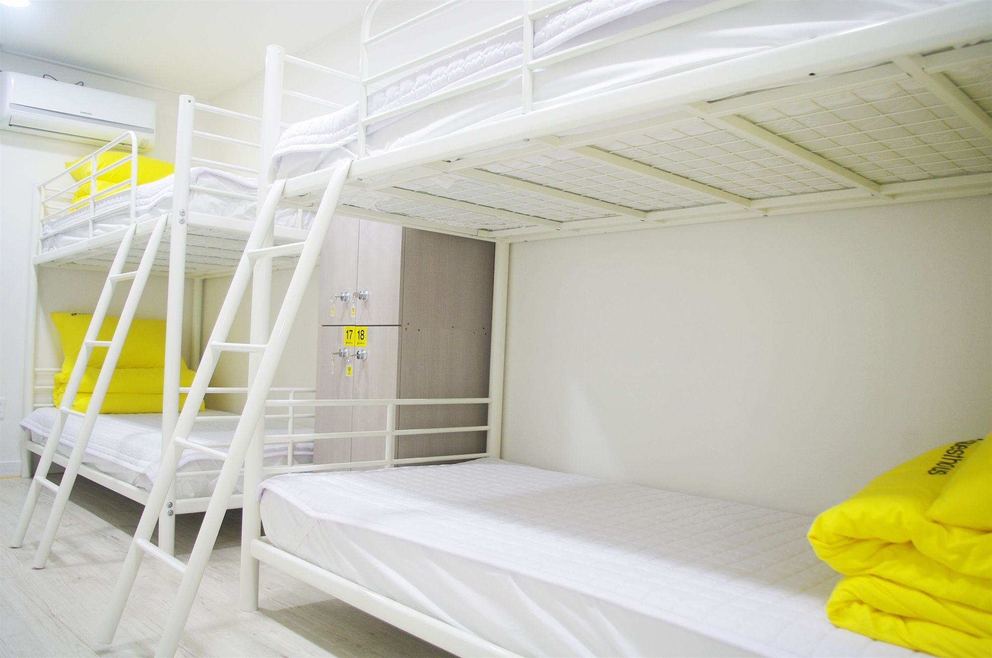 24 Guesthouse Йосу Екстер'єр фото